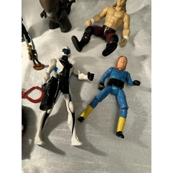 Vintage Collectable Action Figure Lot Of 10 WWf, REN And Stimpy Star Wars Alien - Picture 3 of 8